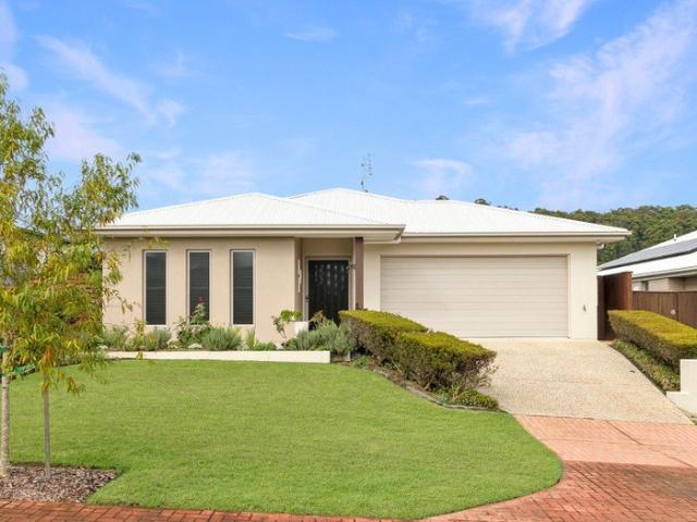 ESCAPE TO TUSCANY!. STUNNING DESIGNER HOME WITH HIGH CEILINGS & A FINISH THAT WILL REALLY IMPRESS!