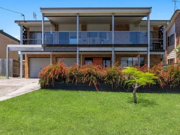 Escape to Your Dream Home with Spectacular Views and Relaxing Lifestyle
