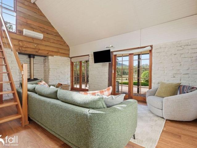 Escape to Your Own Country Retreat Partly Furnished