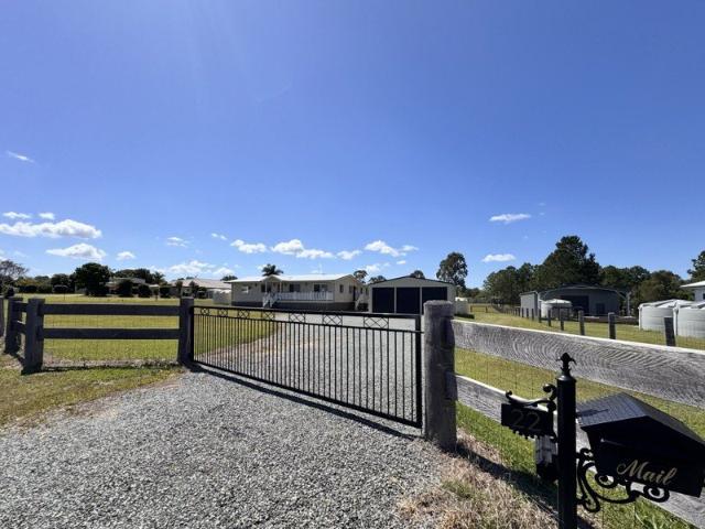 ESCAPE TO YOUR OWN COUNTRY RETREAT