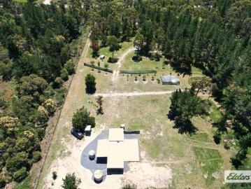 Escape to Your Own Private Sanctuary Sugarloaf, QLD 4380