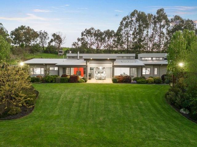 Escape The City Embrace The Lifestyle 2.47 Acres | 5 Bedrooms | Energy Smart | Country Comfort