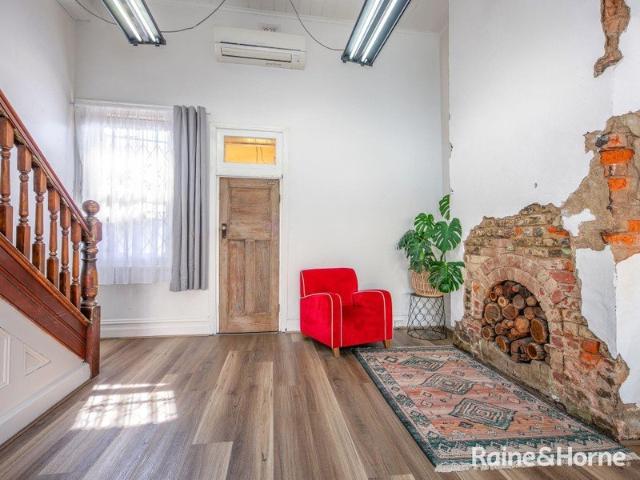 Escape the City Historic High Street Shopfront Living in the Heart of Kyneton