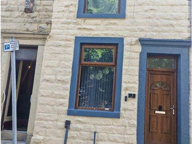 Escar Street, Burnley BB11, 2 bed terraced house to rent, £600 pcm | PrimeLocation