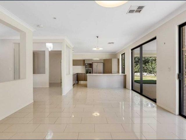 Escarpment Living with Breathtaking Views