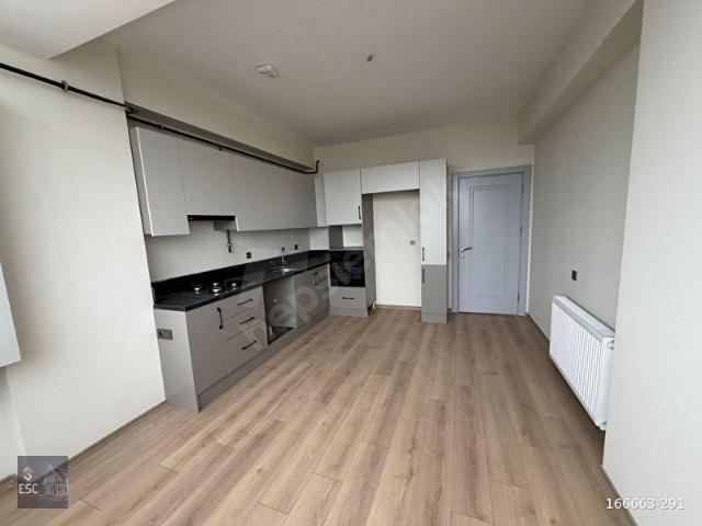 ESC'DEN 34.CADDE ÜZERİNDE B.MUTFAK 2.5+1 KİRALIK DAİRE ESC2381Y