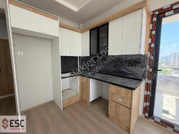 Esc'den Akdeniz Mah'de Geniş Oturumlu 1+1 Kiralık Daire Esc2582