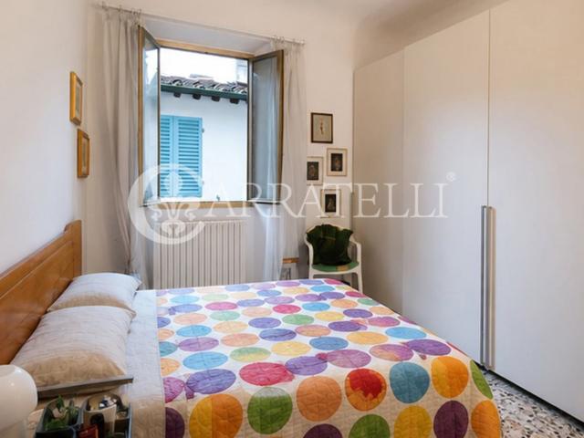 Esclusivo appartamento con terrazza panoramica nel cuore di. 97m² Firenze