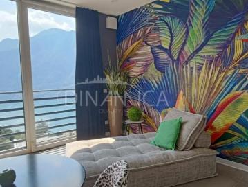 Esclusivo attico bilocale situato in una rinomata residenza. 57m² Nesso