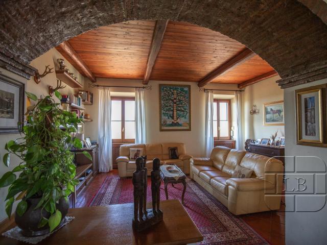 Esclusiva e Storica Tenuta di 80 Ettari con Scuderie a Roma 2761m² Rome