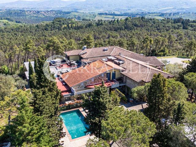 Esclusiva Tenuta di Lusso nel Cuore del Chianti, a pochi min. 2400m² Impruneta