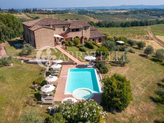 Esclusiva tenuta vitivinicola con antico casale e piscina in. 1000m² San Gimignano