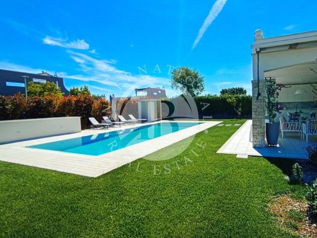 Prestigiosa villa in vendita Monopoli, Italia