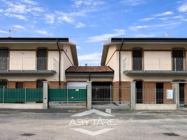 Esclusiva villa di 160 mq in vendita Via Leopardi, 2, La Loggia, Provincia di Torino, Piemonte