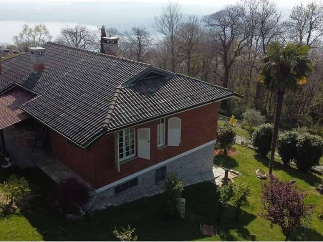Prestigiosa villa di 195 mq in vendita Dorsale Poggio Radioso, Nebbiuno, Novara, Piemonte