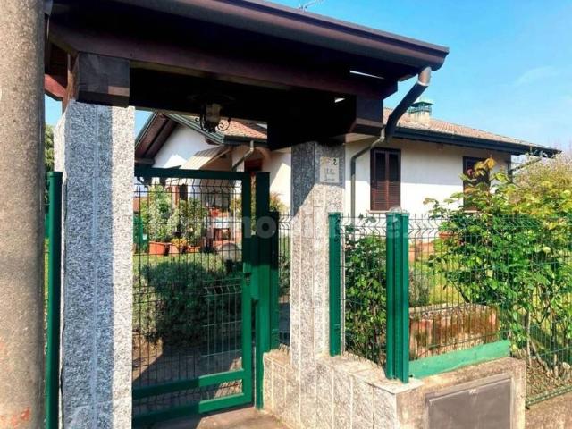 Esclusiva villa di 193 mq in vendita Via per Mocchirolo, Lentate sul Seveso, Lombardia