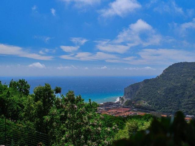 Esclusiva villa di 220 mq in vendita Via dei Navigatori, Finale Ligure, Liguria