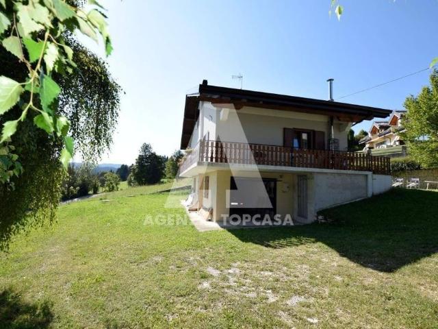 Esclusiva villa di 236 mq in vendita Via Treschè, Roana, Veneto