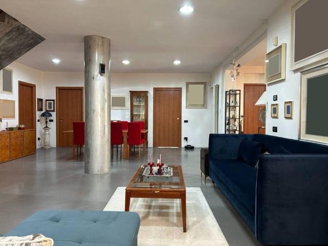 Esclusiva villa di 274 mq in vendita Via Bartolomeo Baj, 8, Bodio Lomnago, Varese, Lombardia