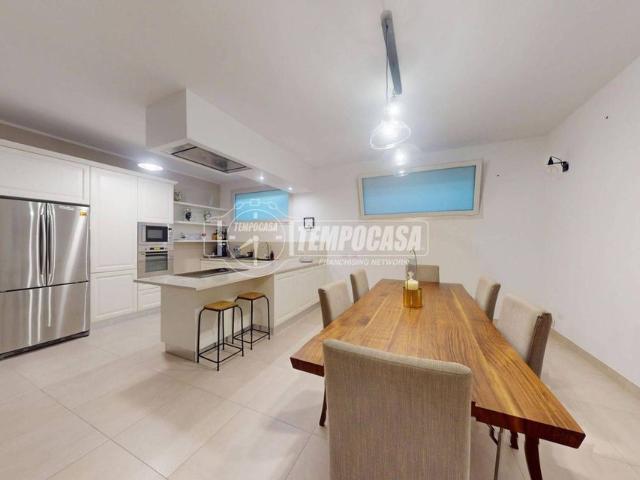 Esclusiva villa di 287 mq in vendita Via Case Sparse Petrazziedori 1/snc, Lizzanello, Lecce, Puglia
