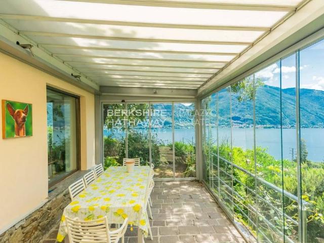 Esclusiva villa di 280 mq in vendita Pianello del Lario, Italia