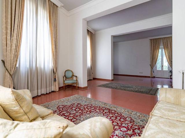 Esclusiva villa di 300 mq in vendita Viale Bruno Buozzi, Empoli, Firenze, Toscana
