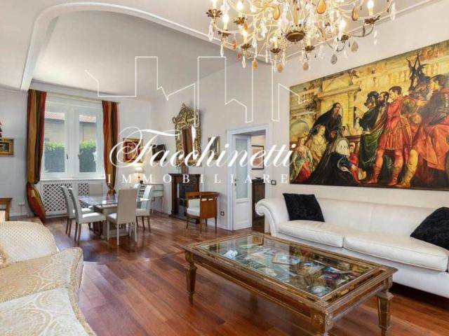 Esclusiva villa di 320 mq in vendita Via Alessandro Volta, 18, Gallarate, Lombardia