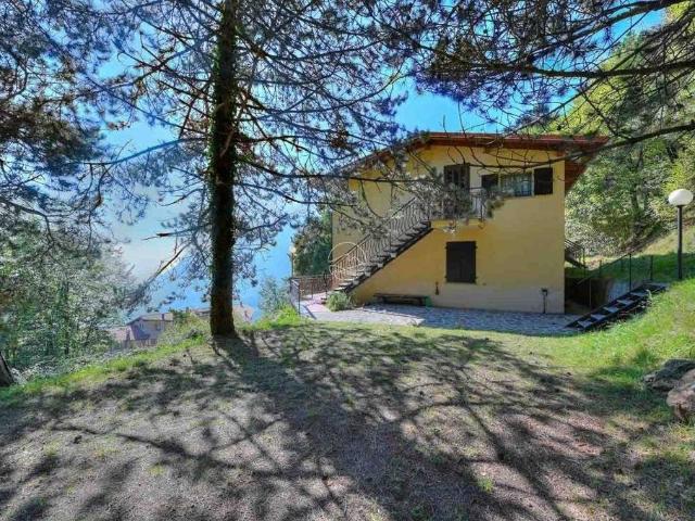 Esclusiva villa di 330 mq in vendita Via Pineta, Tignale, Brescia, Lombardia