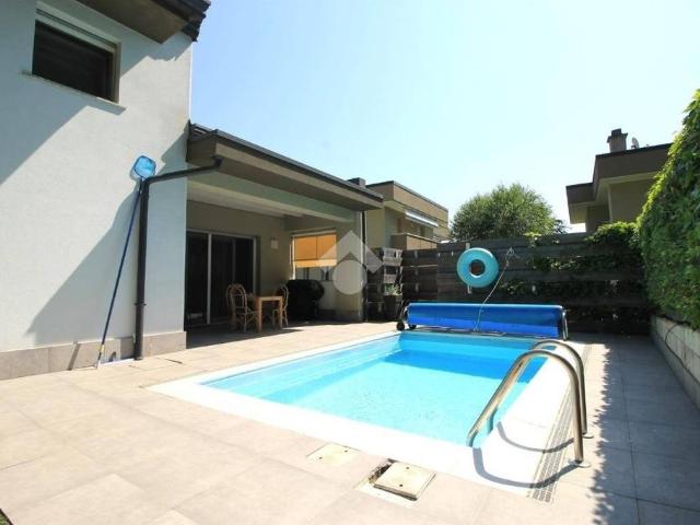 Esclusiva villa di 341 mq in vendita Via matteotti, 13, Mariano Comense, Como, Lombardia