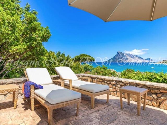 Esclusiva villa di 350 mq in vendita Via Cala Girgolu, San Teodoro, Sassari, Sardegna