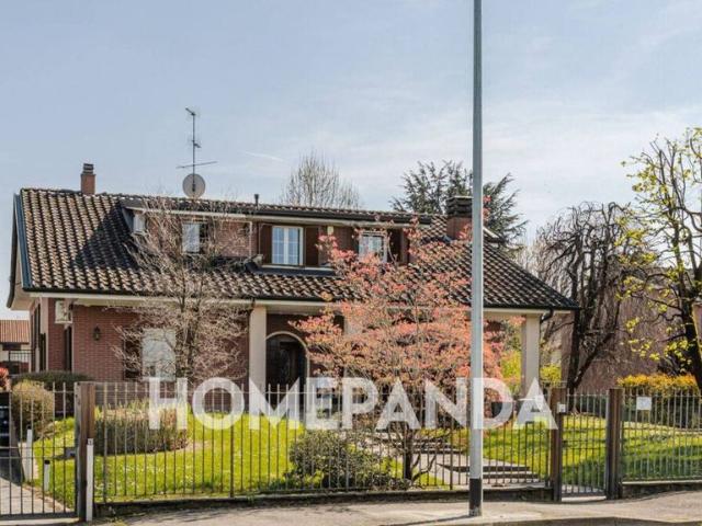 Esclusiva villa di 399 mq in vendita Via Di Vittorio, 14, Mediglia, Milano, Lombardia