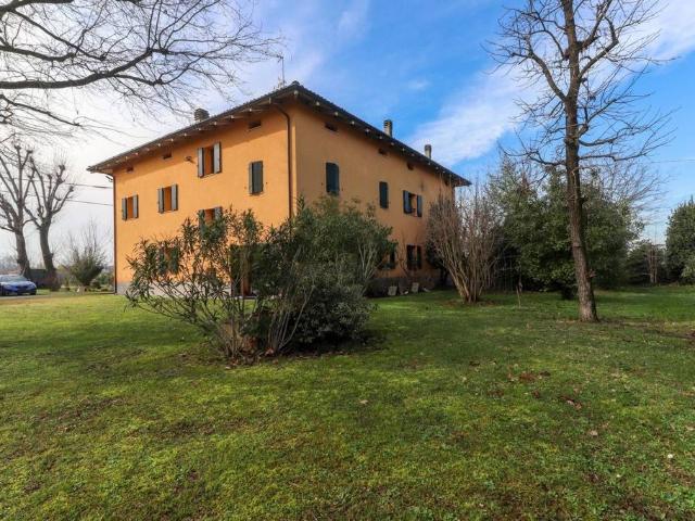 Esclusiva villa di 407 mq in vendita Via Persiceto, 13, Sant'Agata Bolognese, Emilia Romagna