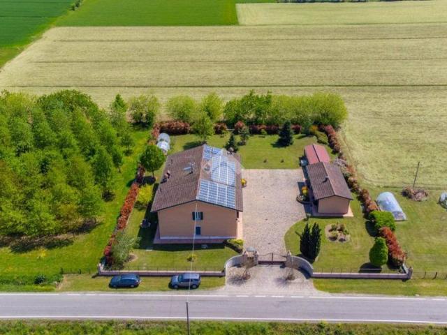 Esclusiva villa di 420 mq in vendita Via Pescatora, 1, Castelnovo di Sotto, Reggio Emilia, Emilia Romagna