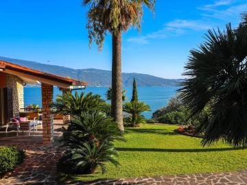 Villa in vendita località San Giacomo, Gargnano, Lombardia