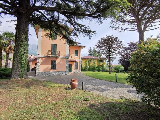 Esclusiva villa di 457 mq in vendita Civate, Lombardia