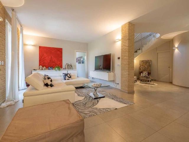 Esclusiva villa di 460 mq in vendita Via Giuseppe Saragat, 20, Montescudo, Emilia Romagna