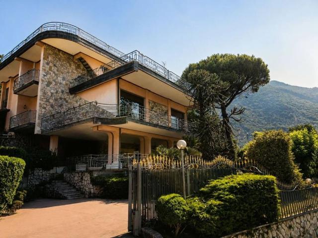 Esclusiva villa di 483 mq in vendita Via Castello, Solofra, Campania