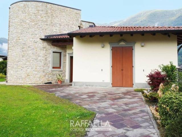 Esclusiva villa di 507 mq in vendita Via Europa Unita, 25, Berzo San Fermo, Lombardia