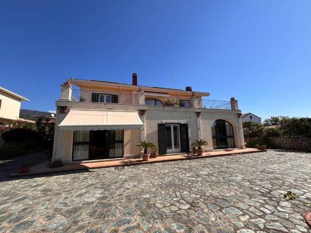 Esclusiva villa di 500 mq in vendita Lamezia Terme, Italia