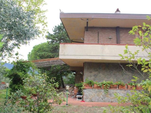 Esclusiva villa di 520 mq in vendita Firenze, Italia