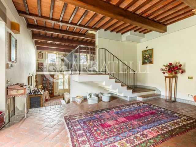Esclusiva villa di 550 mq in vendita Vaiano, Italia
