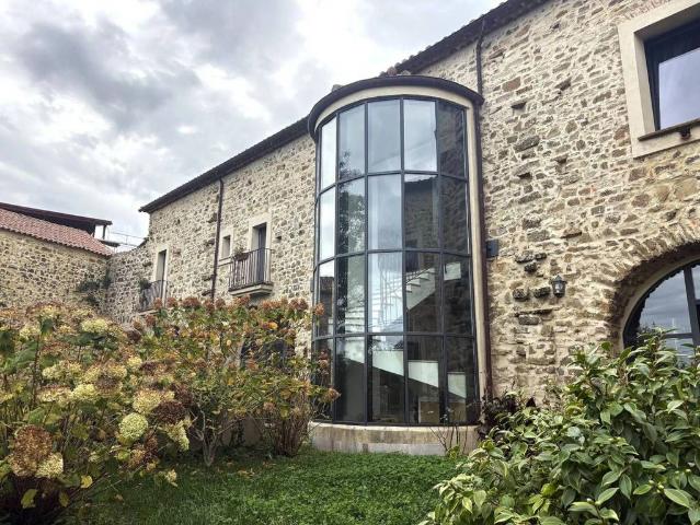 Prestigiosa villa di 575 mq in vendita Lustra, Campania