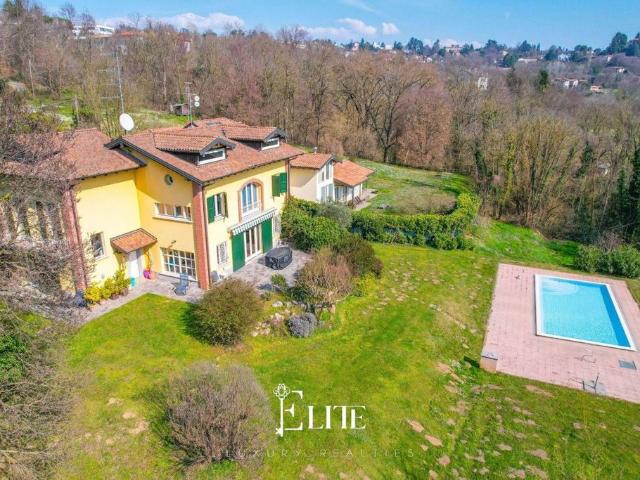 Esclusiva villa di 600 mq in vendita Via Pier Fortunato Calvi, 15, Varese, Lombardia