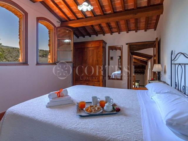 Esclusiva villa di 615 mq in vendita Via Massiamo D'Azeglio, Bucine, Toscana