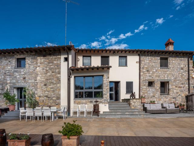 Esclusiva Villa in affitto sulle colline di FirenzeEsclusiva Villa in affitto sulle colline di Firenze