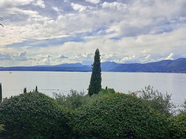 Prestigiosa villa di 600 mq in vendita Torri del Benaco, Veneto