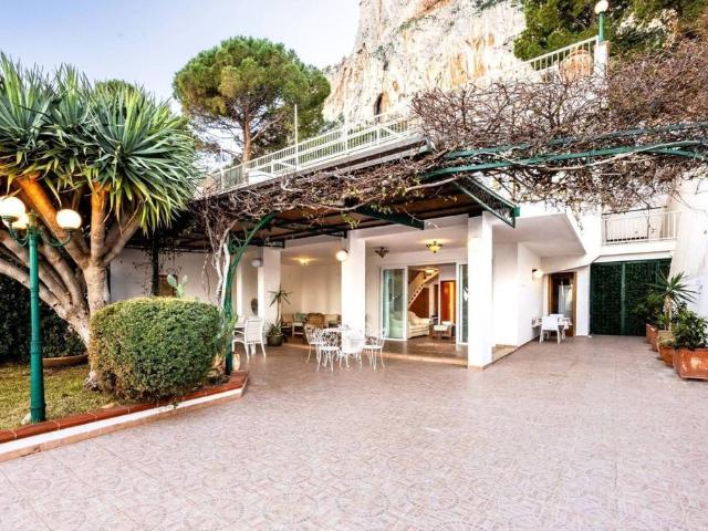 Esclusiva villa in vendita Via Cristoforo Colombo, 2039, Palermo, Sicilia