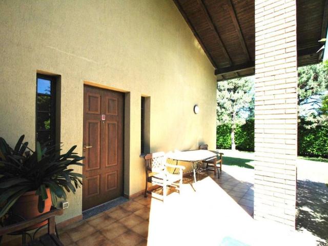 Esclusiva villa in vendita Via Giosuè Carducci, 11, Cisliano, Lombardia