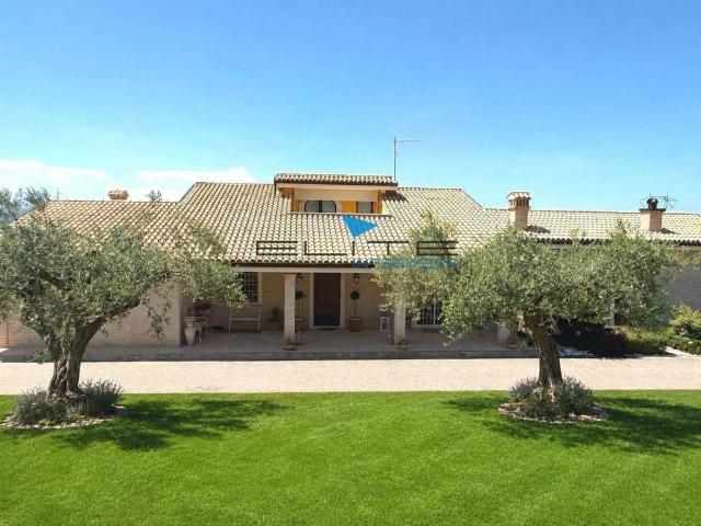 Esclusiva villa in vendita Via Giotto, 6, Moscufo, Pescara, Abruzzo