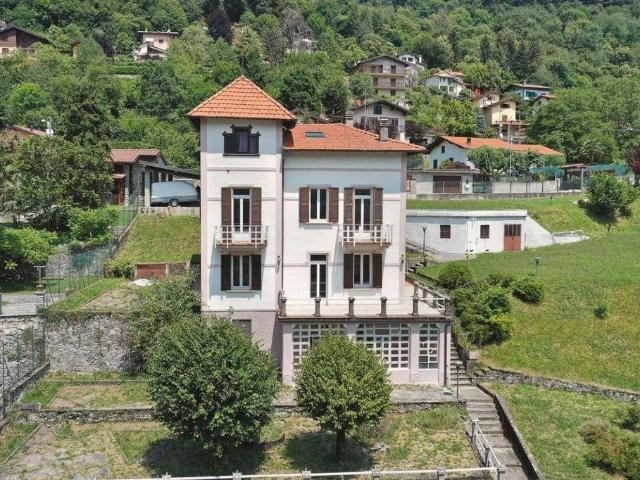 Esclusiva villa in vendita Via del Parco, Dizzasco, Como, Lombardia